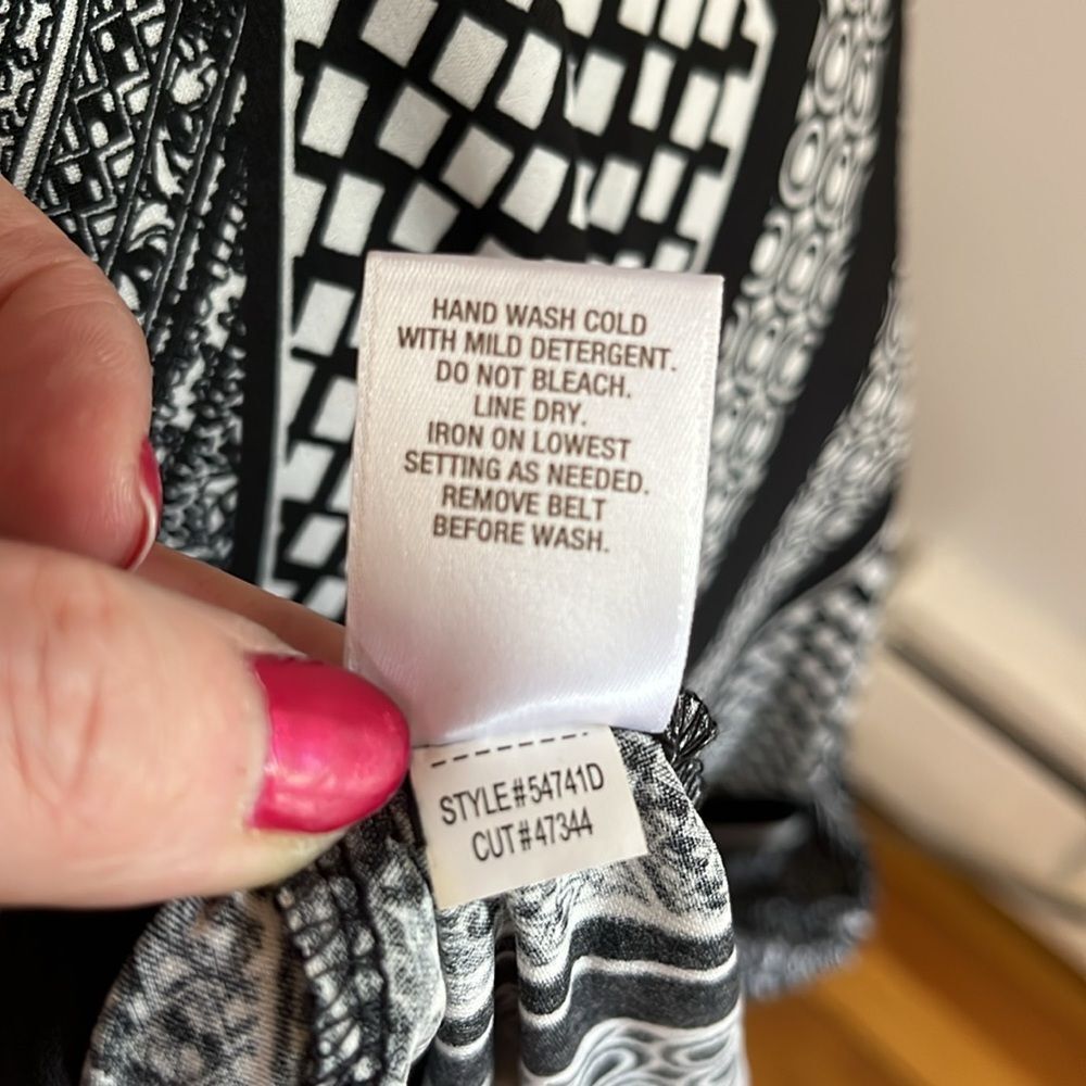 cb established 1962 Maxi Dress
(62) - Picture 16 of 16